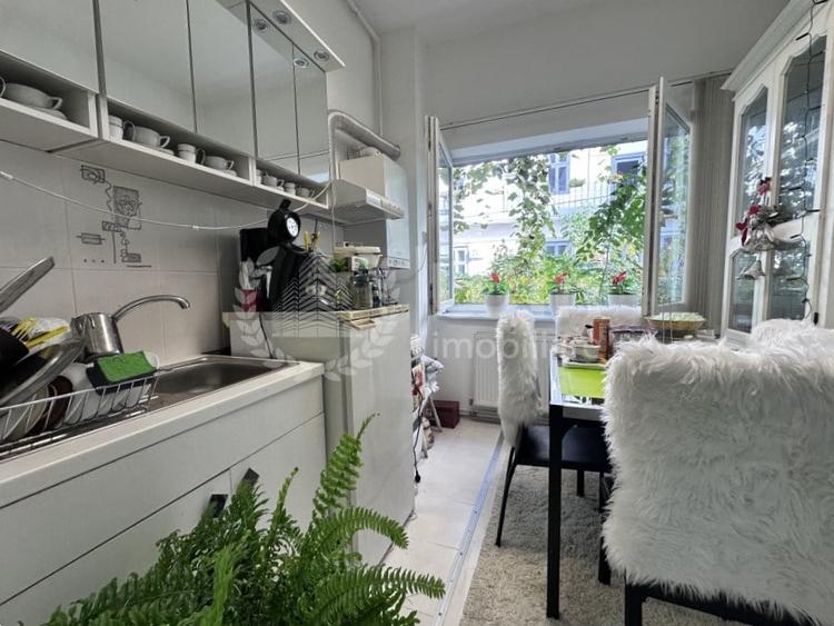 Apartament cu 2 camere decomandat în Central — fotografia 1