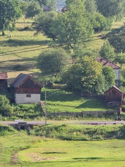 Casă individuală cu 4 camere cu Canalizare în Hodoșa