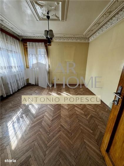 Casă cu 3 camere cu Teren 261 Mp în Ultracentral