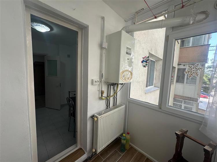 Apartament cu 2 camere decomandat în Dacia