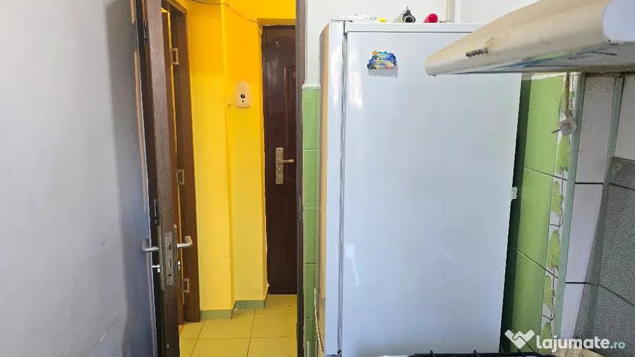 Apartament cu 2 camere semidecomandat în Dacia