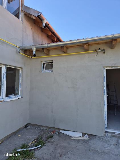 Casă cu 4 camere cu Teren 600 Mp în Oncea