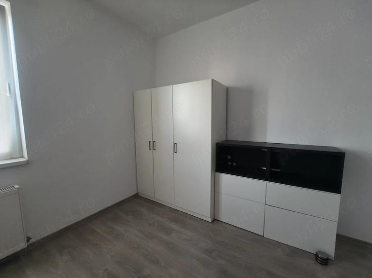 Apartament cu 3 camere semidecomandat, mobilat în Giroc
