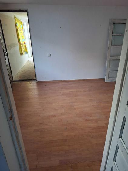 Casă cu 3 camere cu Teren 800 Mp în Central