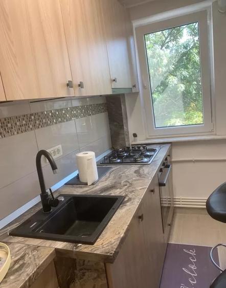 Apartament cu 2 camere semidecomandat, mobilat în Drumul Taberei