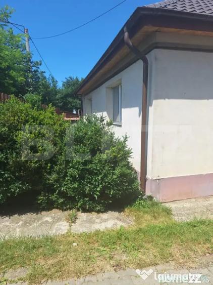 Casă cu 4 camere cu Teren 1100 Mp în Central