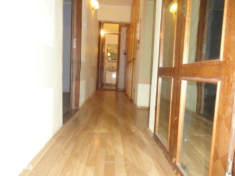 Apartament cu 4 camere decomandat în Micălaca