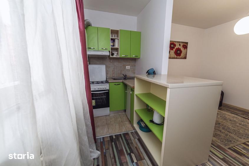 Apartament cu 2 camere semidecomandat în Rahova