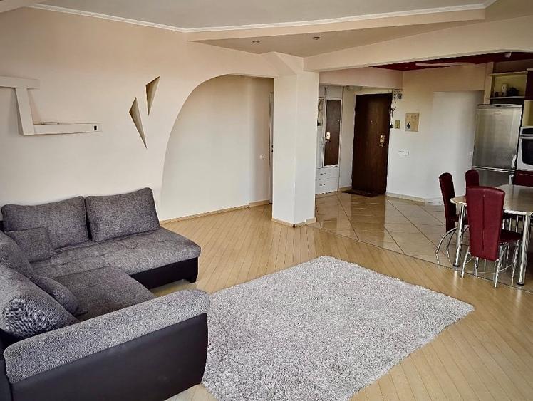 Apartament cu 3 camere în Nufărul