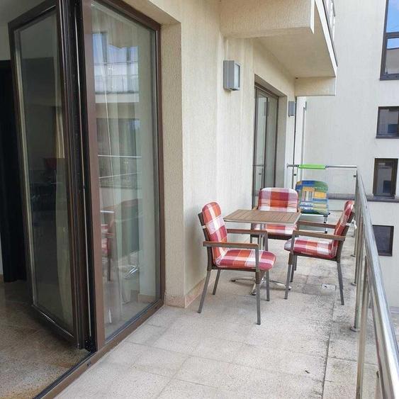 Apartament cu 3 camere decomandat în Petrești