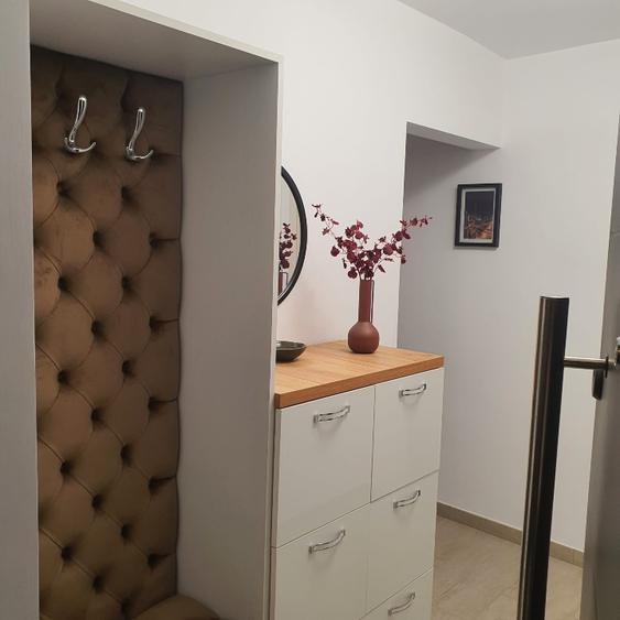 Apartament cu 3 camere decomandat în Banca Națională