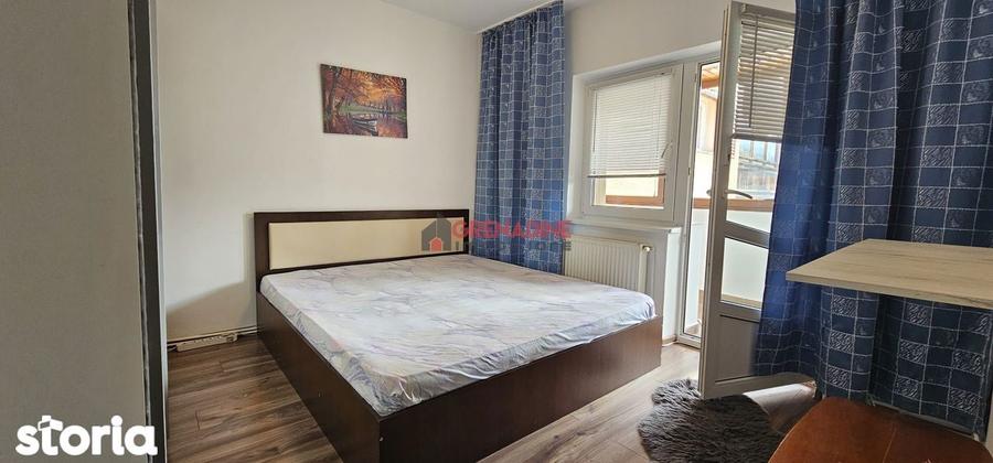 Apartament cu 3 camere decomandat, mobilat în Valea Cetății