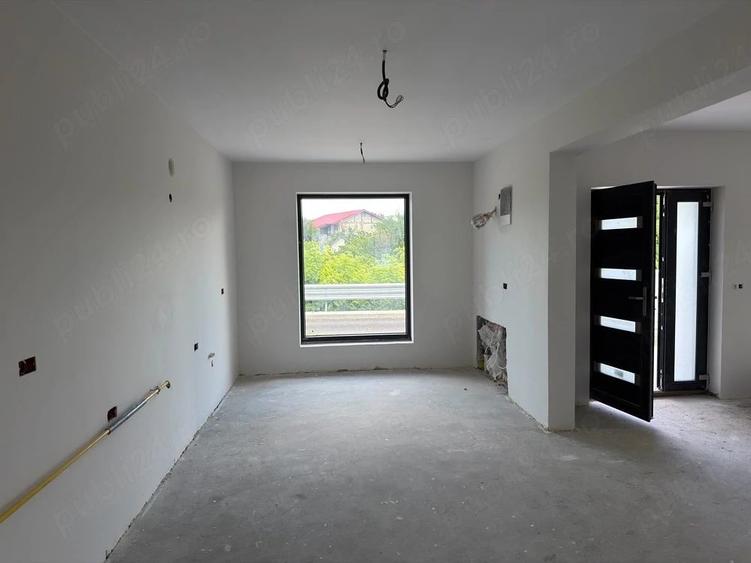 Casă cu Teren 400 Mp în Central