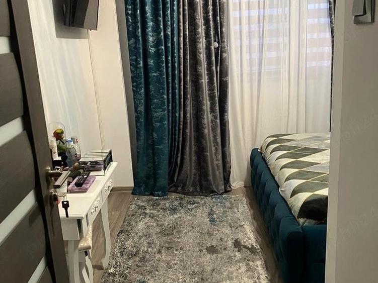Apartament cu 2 camere decomandat, mobilat în Central