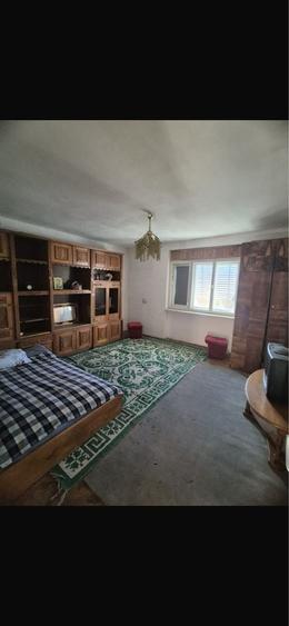 Casă cu 4 camere cu Teren 250 Mp în Central