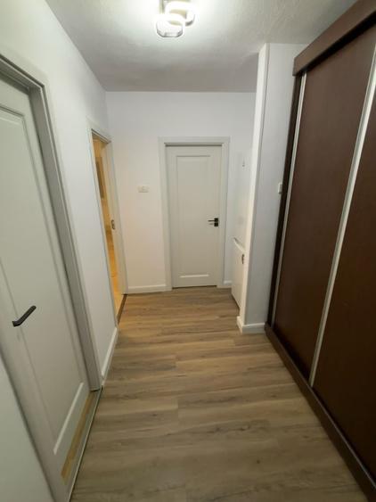Garsonieră decomandată în Costin Georgian