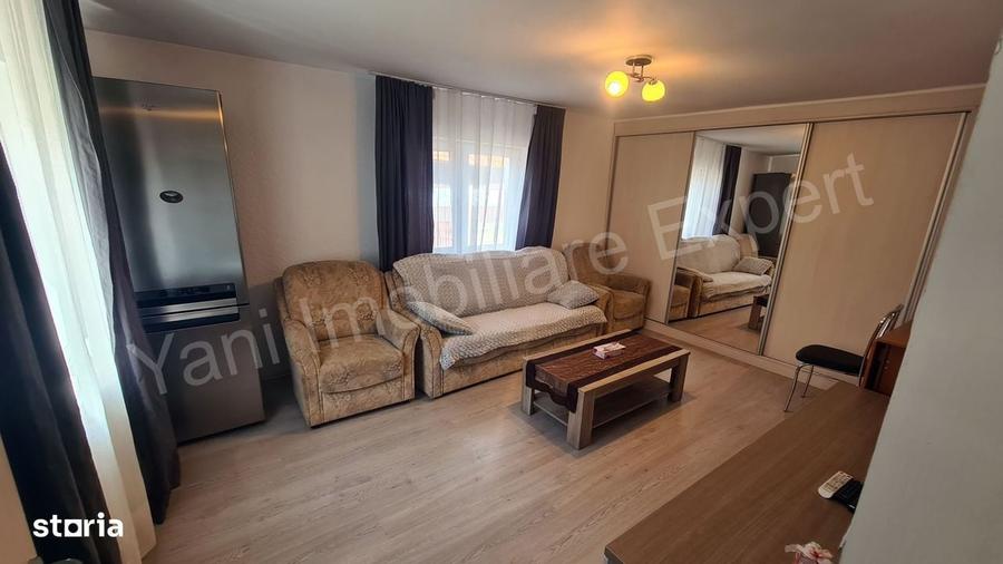 Casă cu 3 camere cu Teren 605 Mp în Albești