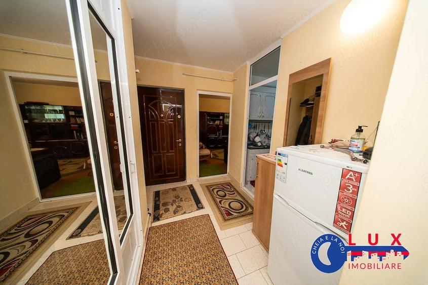 Apartament cu 2 camere decomandat în C5