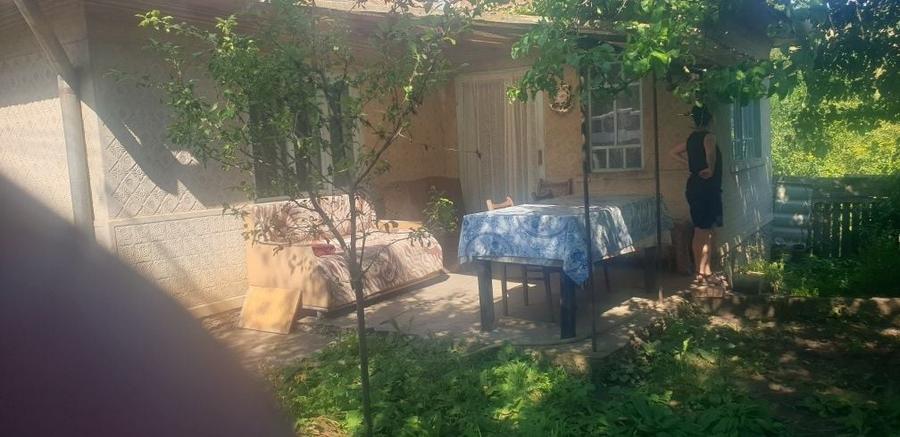 Casă cu 3 camere în Bărăi