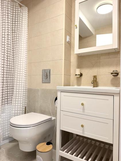 Apartament cu 3 camere decomandat în Pipera