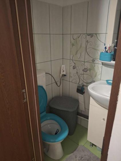 Apartament cu 3 camere decomandat în Obor