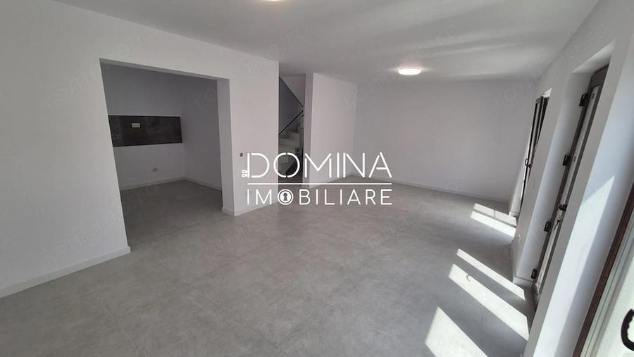 Casă cu 7 camere cu Teren 250 Mp în Central