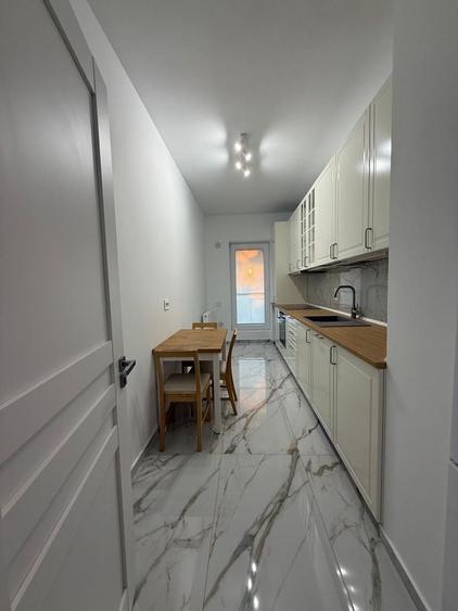 Apartament cu 2 camere decomandat în Lacul Morii