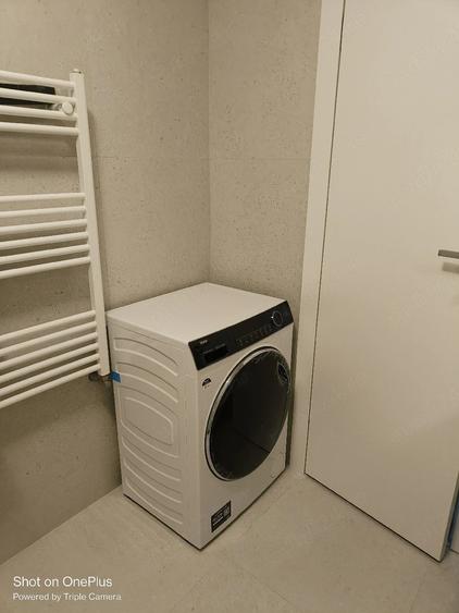 Apartament cu 3 camere decomandat în Băneasa