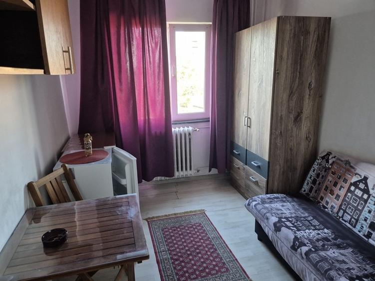 Garsonieră decomandată în Complex Studențesc