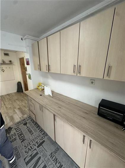 Apartament cu 2 camere decomandat, mobilat în Lipovei
