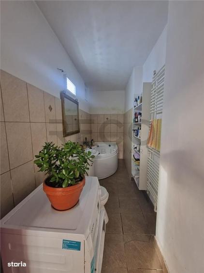 Casă cu 3 camere cu Teren 243 Mp în Central