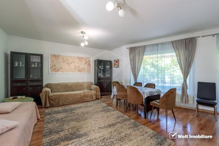 Casă individuală cu 7 camere cu Canalizare în Gruia