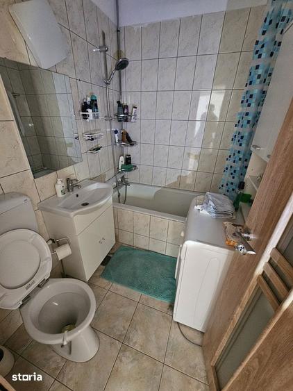Apartament cu 2 camere semidecomandat în 1 Mai