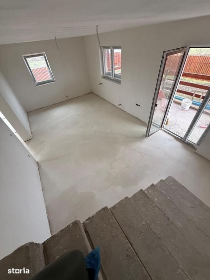 Casă cu 4 camere cu Teren 402 Mp în Central