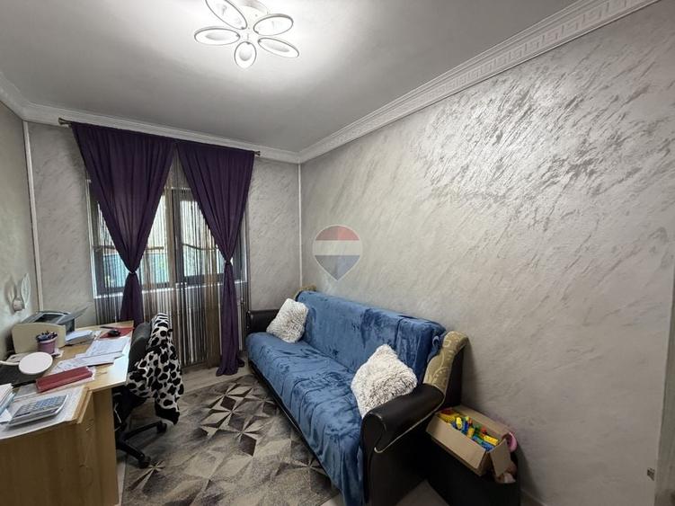 Casă individuală cu 4 camere cu Teren 492 Mp în Vânători