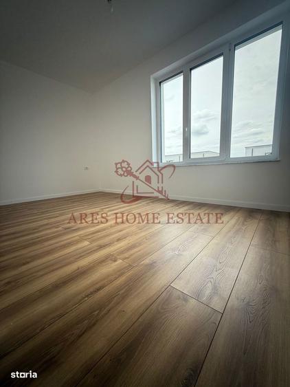 Casă cu 4 camere cu Teren 254 Mp în Remetea Mare