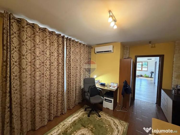 Casă cu 4 camere cu Teren 2500 Mp în Bolotești