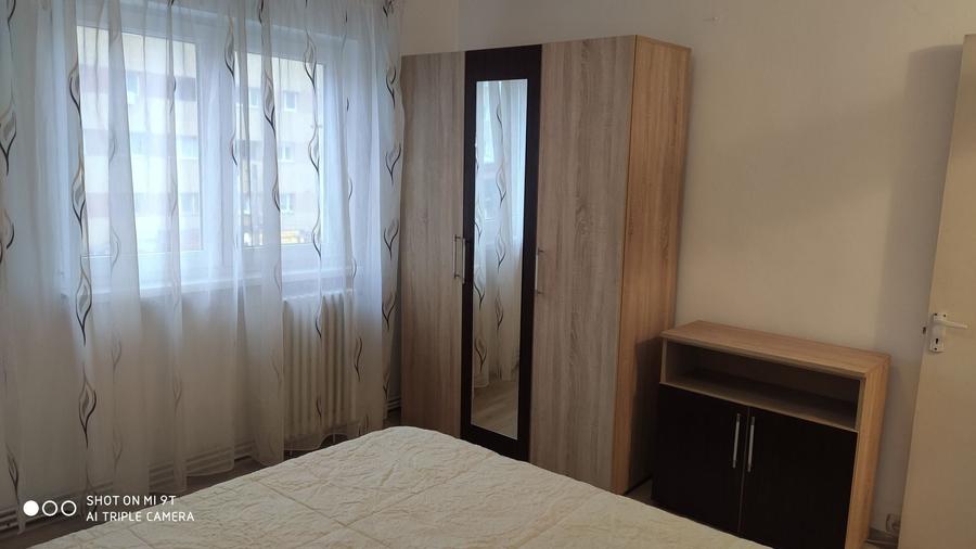Apartament cu 2 camere decomandat în Cetate