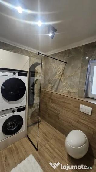 Casă cu 4 camere cu Teren 300 Mp în Central