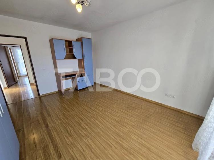 Apartament decomandat 3 camere etaj 2 terasa parcare Selimbar Sibiu - 12