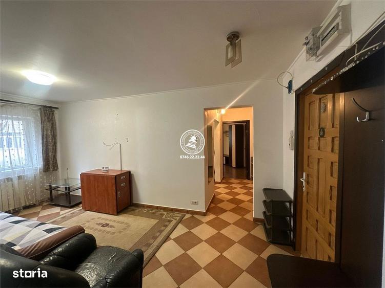 Apartament cu 4 camere decomandat, mobilat în Metalurgie