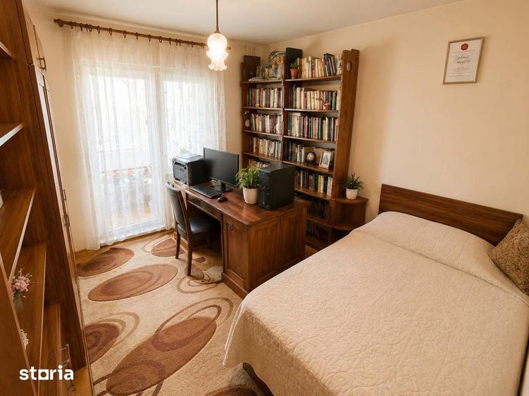 Apartament cu 3 camere decomandat în Central