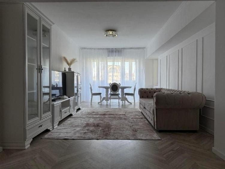 Apartament cu 3 camere decomandat în Unirii