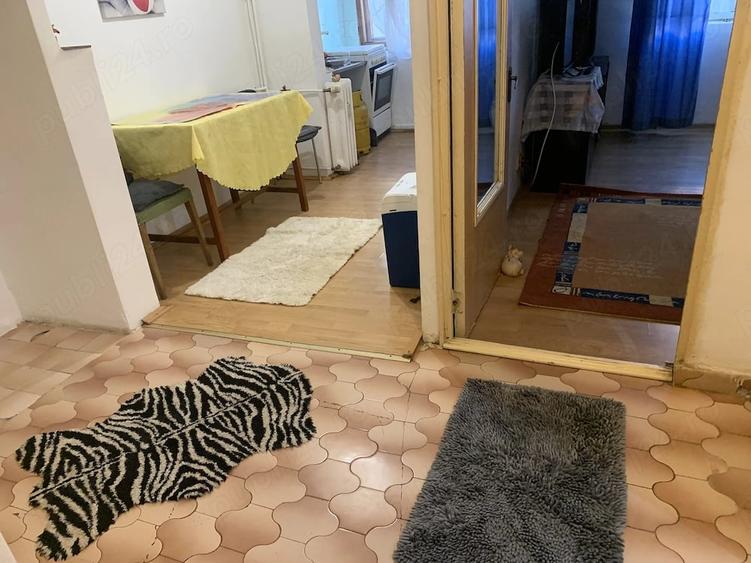Garsonieră decomandată în Central