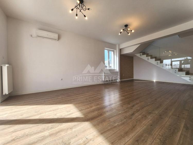 Casă individuală cu 5 camere cu Canalizare în Corbeanca