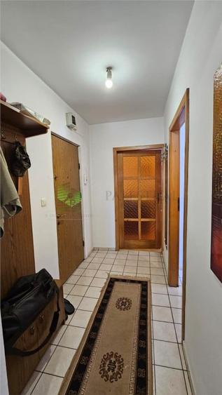 Apartament cu 3 camere decomandat în Centrul Civic