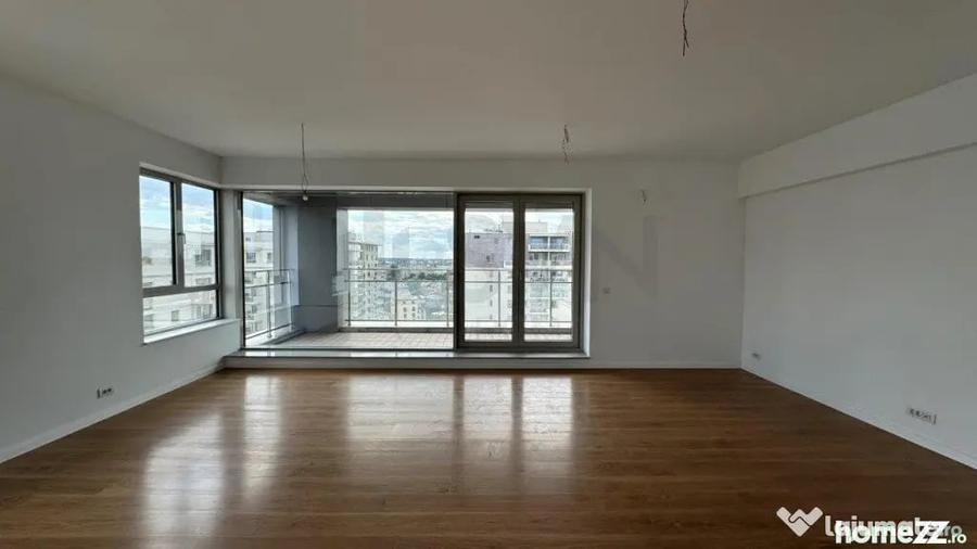 Apartament cu 4 camere decomandat în Domenii