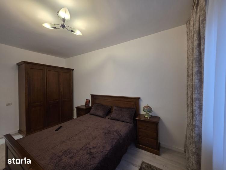 Apartament cu 2 camere decomandat în Roșu