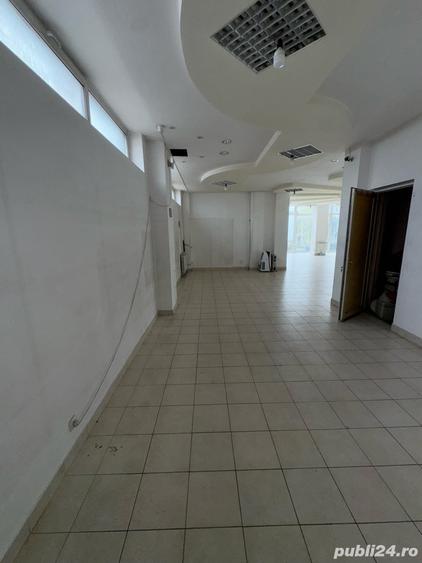 Spațiu comercial, de 180 mp, în Central