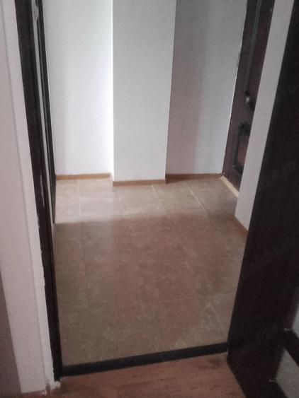 Garsonieră decomandată în Cornitoiu